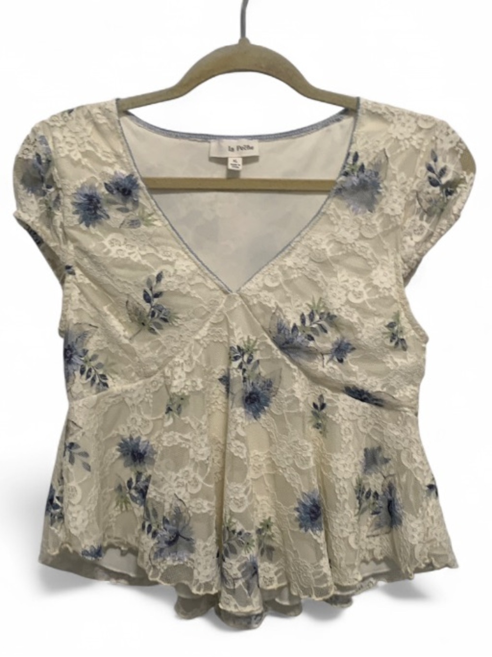 La Peche Cream Lace Floral V-Neck Peplum Top